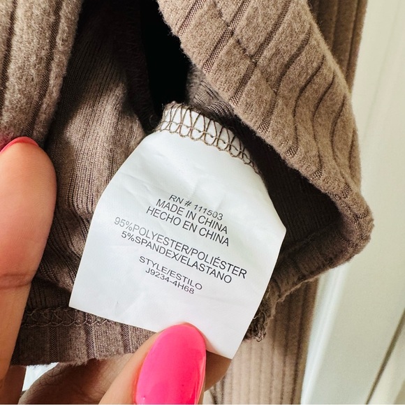 NWT Rabbit Rose 2-Piece Ribbed Long Sleeve Crop Set | Size XL - Picture 4 of 5